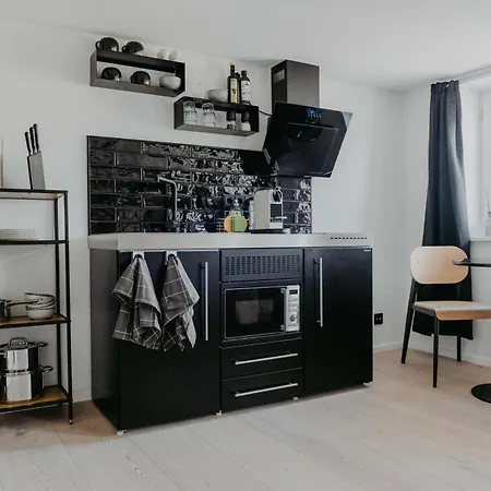 Sleepart Black&white Apartment *